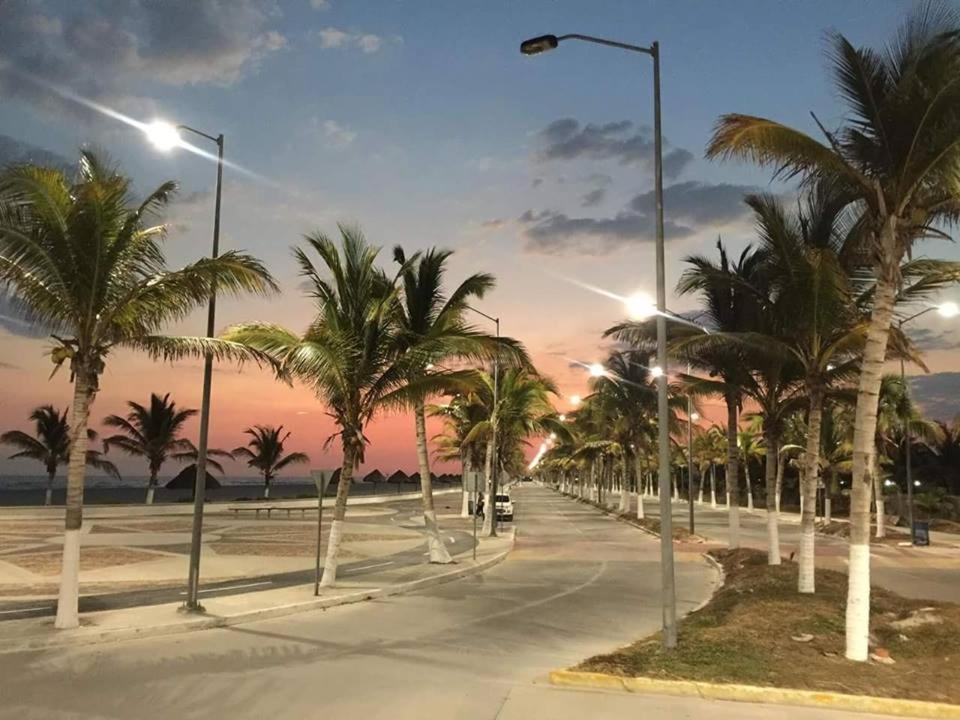 Suites Del Mar シウダード・デル・カルメン エクステリア 写真